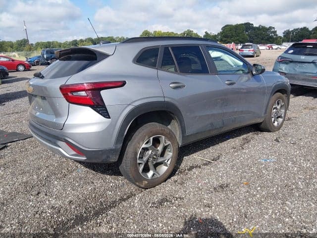 2025 CHEVROLET TRAX FWD LT 4