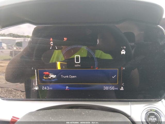2025 CHEVROLET TRAX FWD LT 7