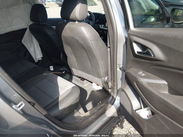 2025 CHEVROLET TRAX FWD LT 8