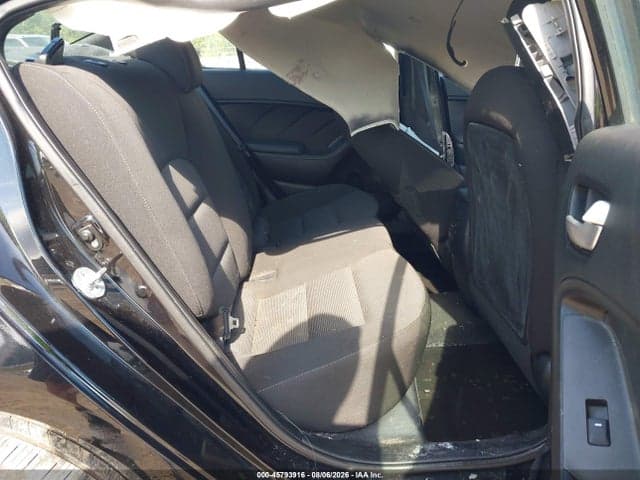 2017 KIA FORTE LX 8
