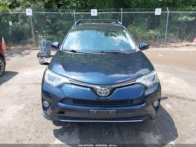 2018 TOYOTA RAV4 XLE 12