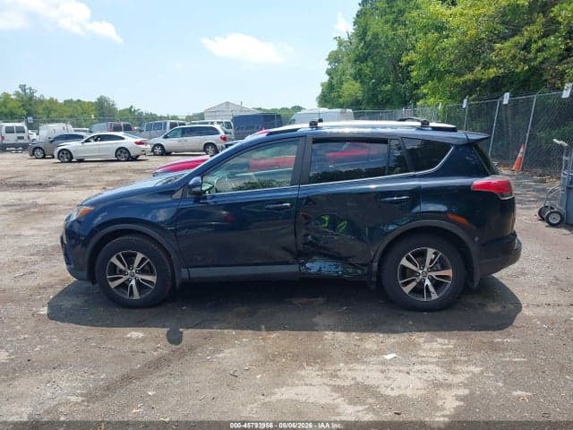 2018 TOYOTA RAV4 XLE 14