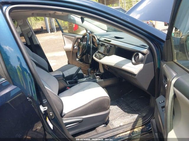 2018 TOYOTA RAV4 XLE 5