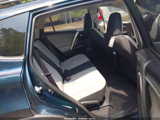 2018 TOYOTA RAV4 XLE 8