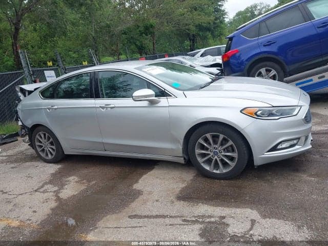 2017 FORD FUSION SE 13