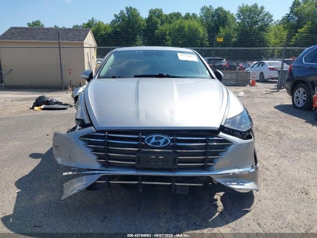 2021 HYUNDAI SONATA SE 13