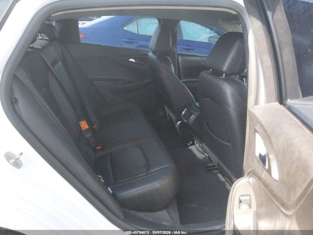 2017 CHEVROLET MALIBU 1LT 8