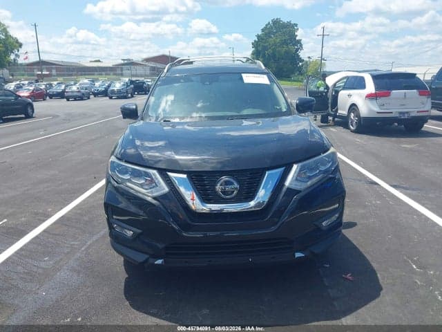 2018 NISSAN ROGUE SL 11
