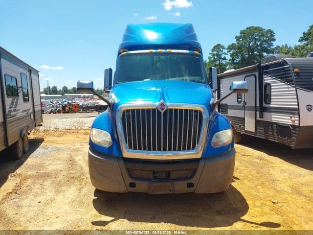 2019 INTERNATIONAL LT 16