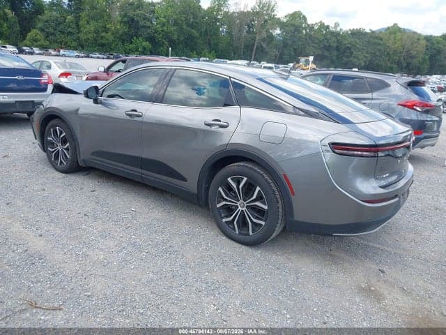 2024 TOYOTA CROWN LIMITED 3