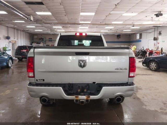2019 RAM 1500 CLASSIC EXPRESS 4X4 6'4 BOX 16