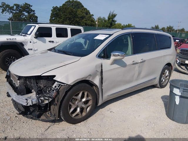 2019 CHRYSLER PACIFICA LIMITED 2