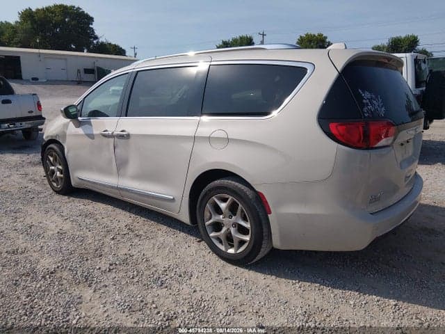 2019 CHRYSLER PACIFICA LIMITED 3