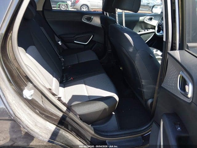 2025 KIA SOUL LX 8