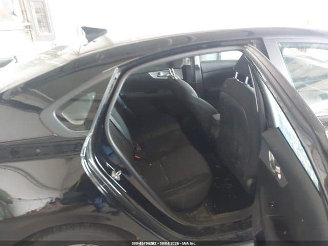 2022 KIA FORTE LXS 8