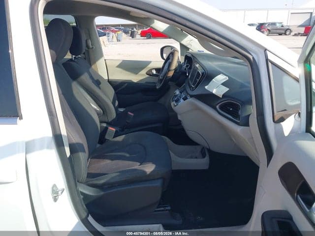 2018 CHRYSLER PACIFICA LX 5