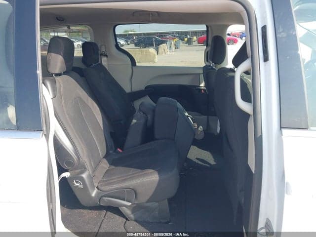 2018 CHRYSLER PACIFICA LX 8
