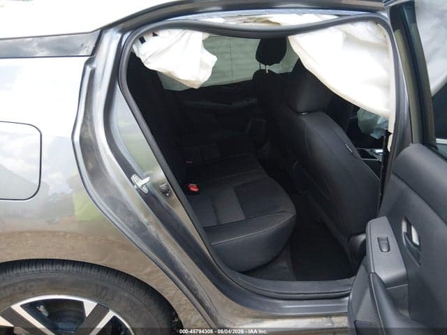 2025 NISSAN SENTRA SV 8