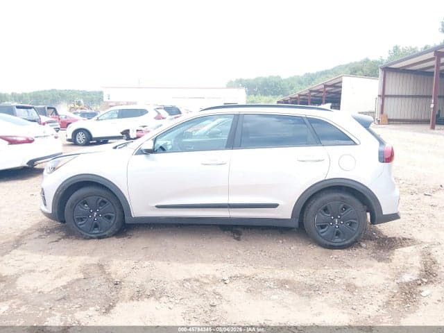 2020 KIA NIRO LX 14