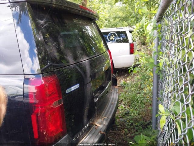 2017 CHEVROLET SUBURBAN LT 18