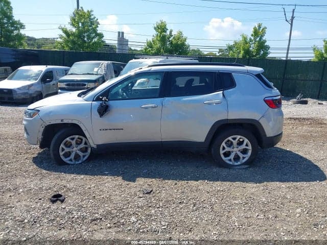 2024 JEEP COMPASS LATITUDE 4X4 14