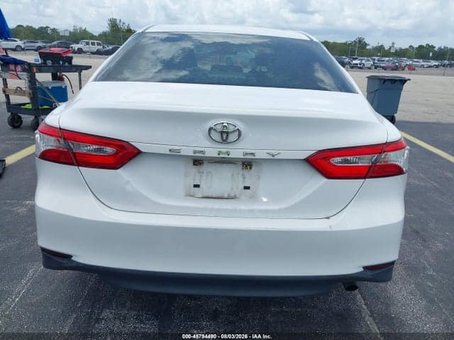 2018 TOYOTA CAMRY L 17