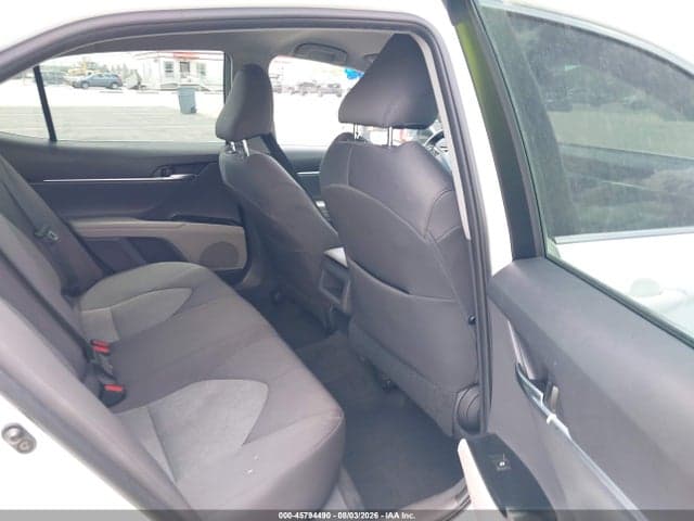 2018 TOYOTA CAMRY L 8