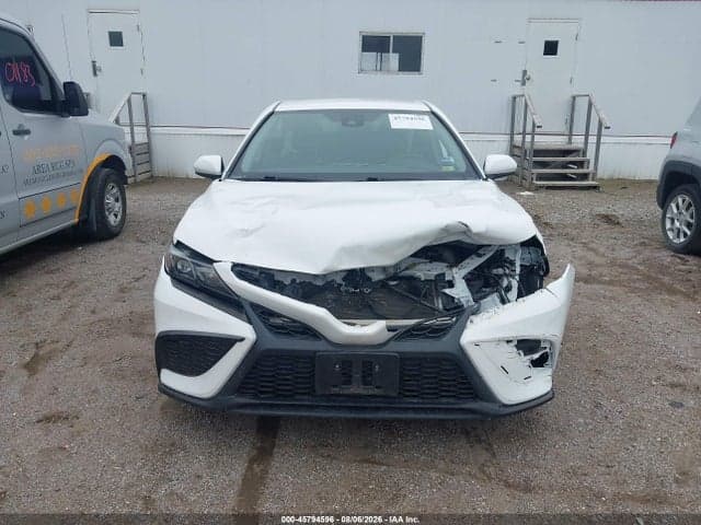 2021 TOYOTA CAMRY SE 12