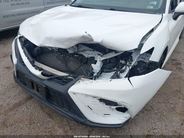 2021 TOYOTA CAMRY SE 17