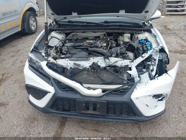 2021 TOYOTA CAMRY SE 10