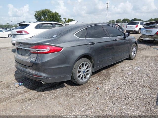 2017 FORD FUSION SE 4