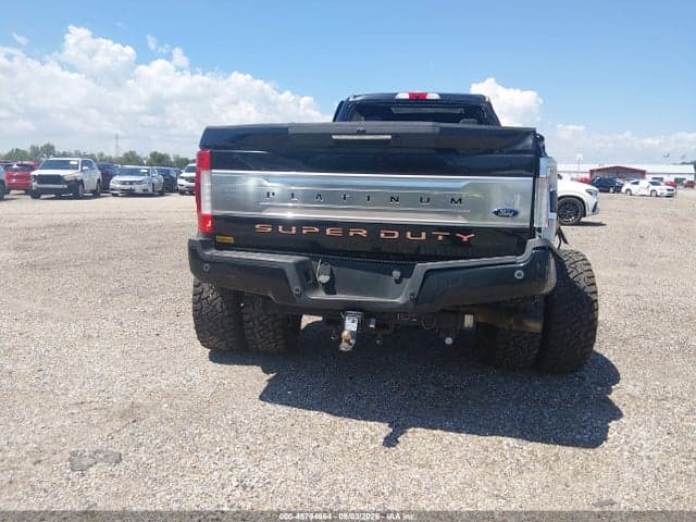 2019 FORD F-450 PLATINUM 14