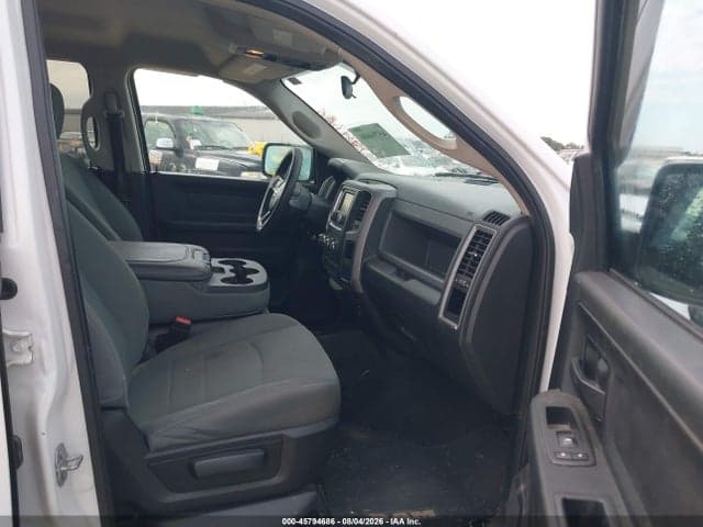 2017 RAM 1500 EXPRESS 4X2 5'7 BOX 5