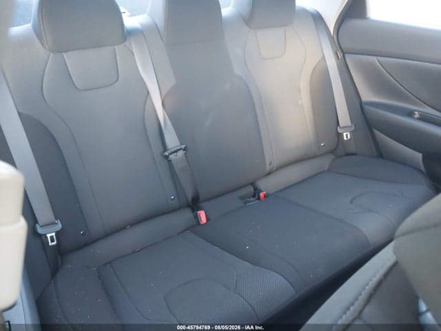 2025 HYUNDAI ELANTRA SE 8