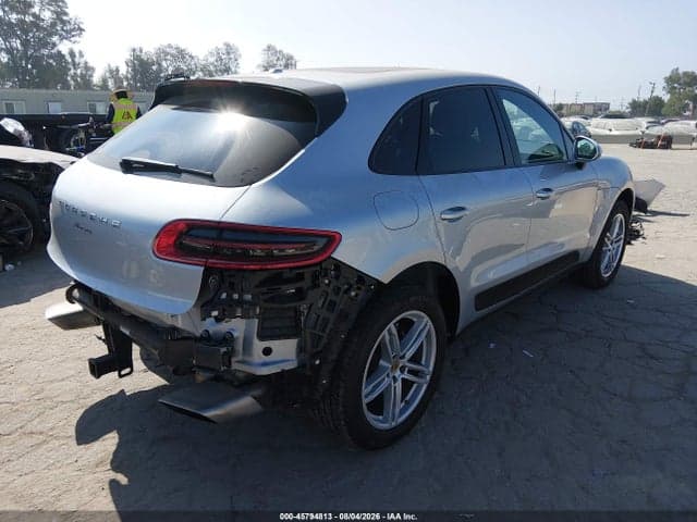 2018 PORSCHE MACAN 4