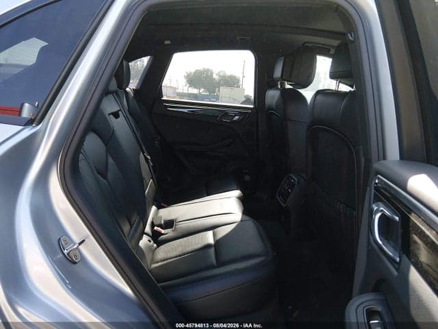 2018 PORSCHE MACAN 8