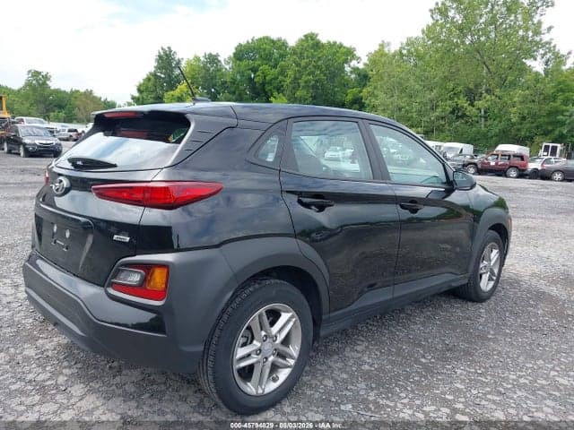2021 HYUNDAI KONA SE 4
