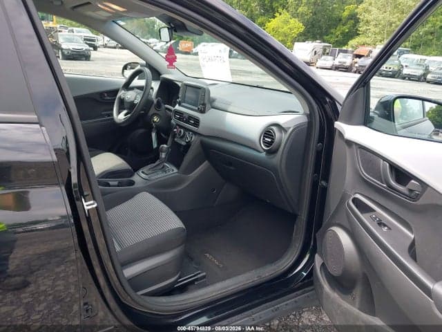 2021 HYUNDAI KONA SE 5