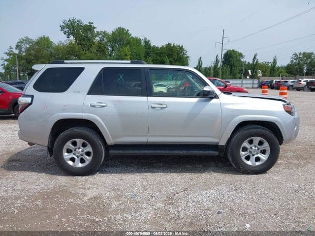 2021 TOYOTA 4RUNNER SR5 13