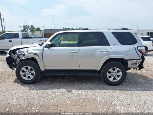 2021 TOYOTA 4RUNNER SR5 14