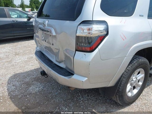 2021 TOYOTA 4RUNNER SR5 19