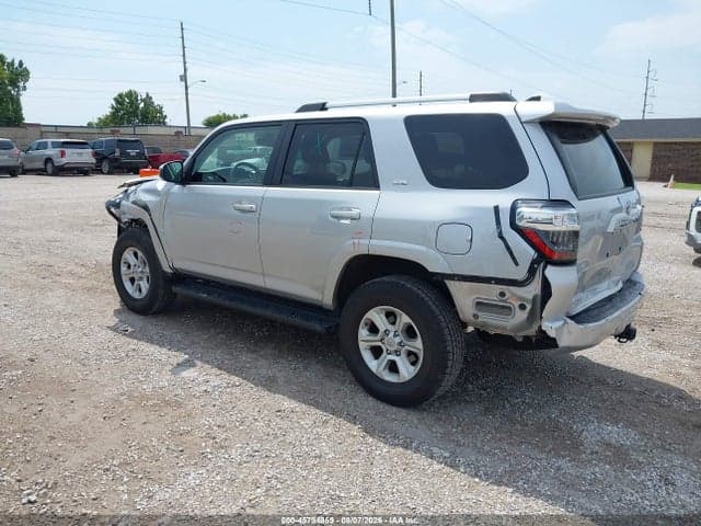 2021 TOYOTA 4RUNNER SR5 3