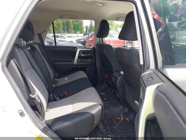 2021 TOYOTA 4RUNNER SR5 8