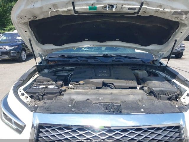 2019 INFINITI QX80 LUXE 10