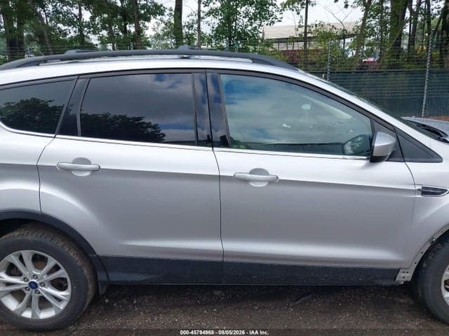 2017 FORD ESCAPE SE 13