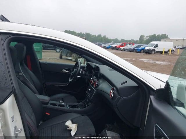 2018 MERCEDES-BENZ CLA 250 4MATIC 5