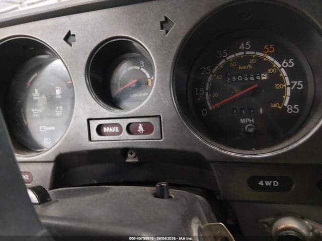 1984 TOYOTA LAND CRUISER FJ60 7
