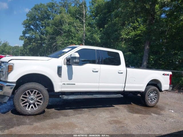 2019 FORD F-250 LARIAT 14