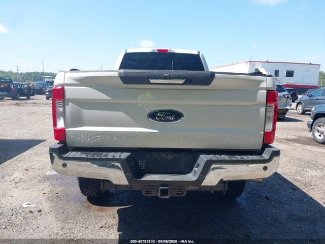 2019 FORD F-250 LARIAT 16