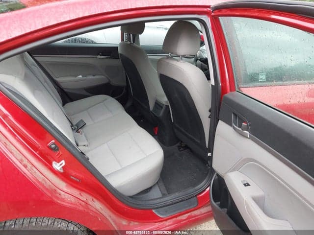 2018 HYUNDAI ELANTRA SEL 8